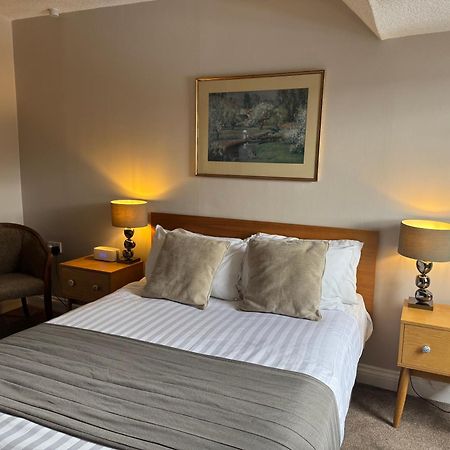 Oaklands Hotel Thorpe St Andrew Экстерьер фото