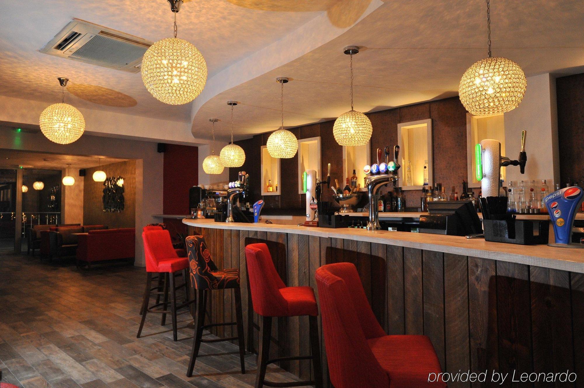 Oaklands Hotel Thorpe St Andrew Экстерьер фото