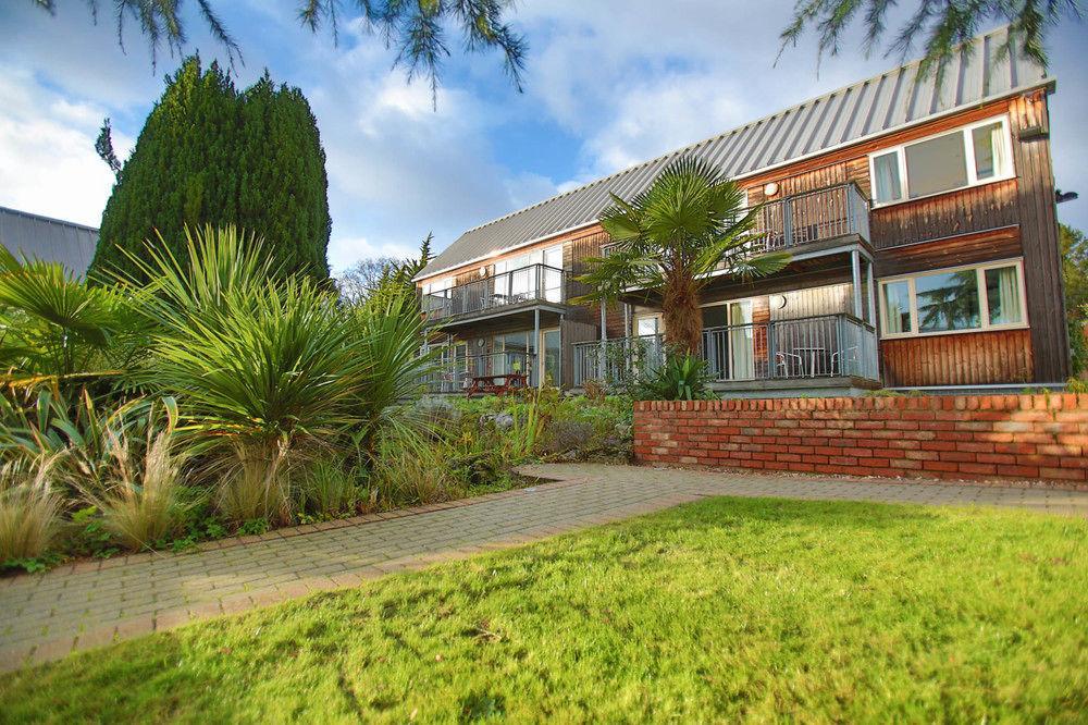 Oaklands Hotel Thorpe St Andrew Экстерьер фото