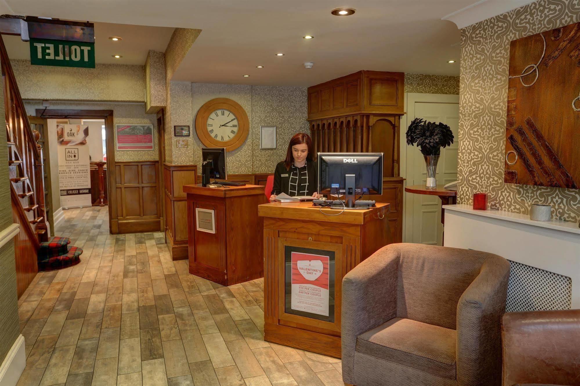 Oaklands Hotel Thorpe St Andrew Экстерьер фото